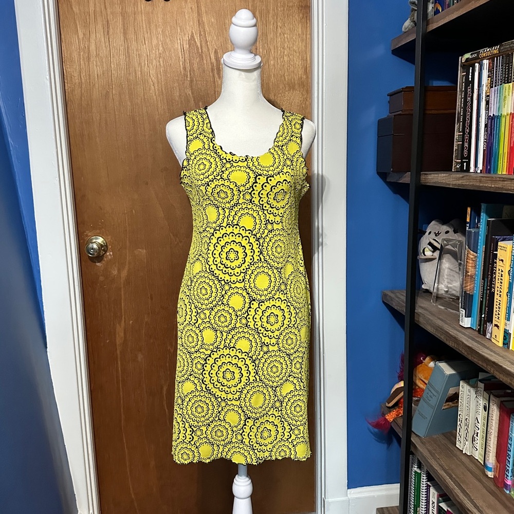 Haystacks Yellow Sleeveless Stretch Midi Dress